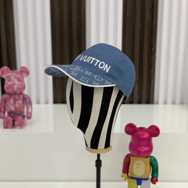 Louis Vuitton Cap - LCH43