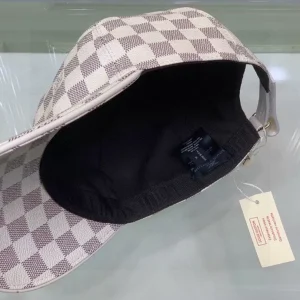 Louis Vuitton Cap - LCH58