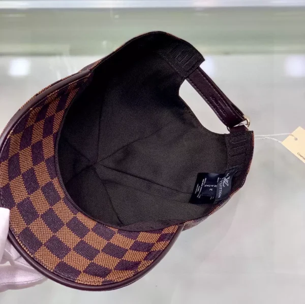 Louis Vuitton Cap - LCH59