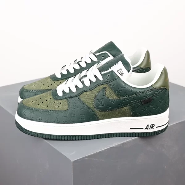 Louis Vuitton x Nike Air Force 1 Low Sneaker - LS182