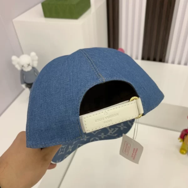 Louis Vuitton Cap - LCH43