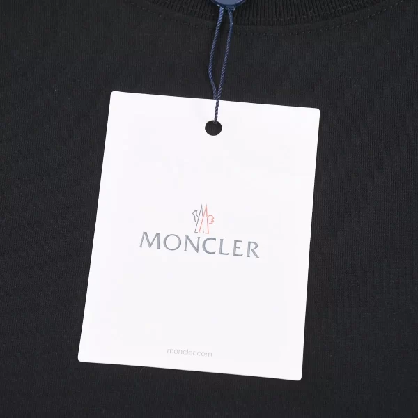 Moncler Logo T-Shirt - MT02