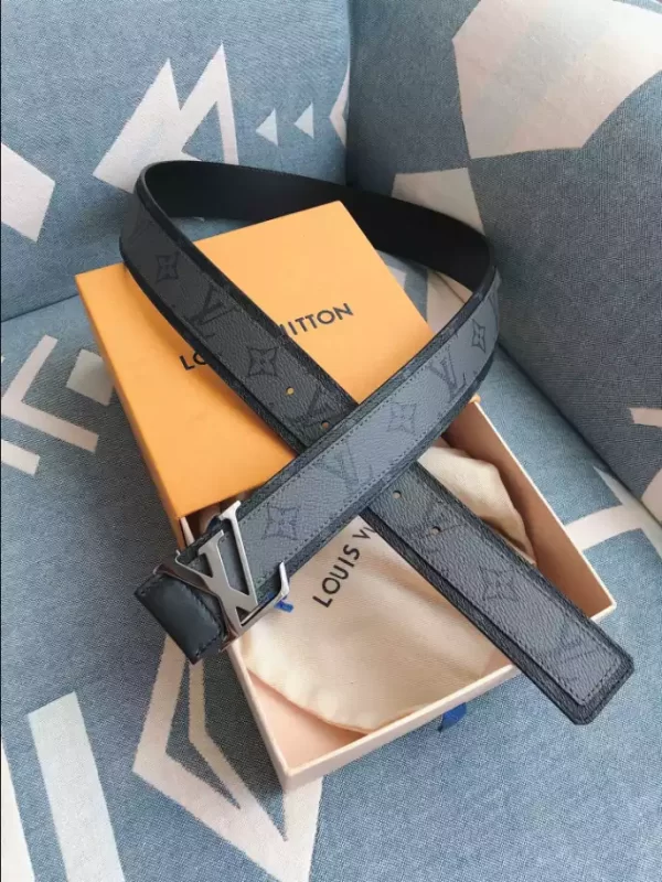 Louis Vuitton Belt - LB53