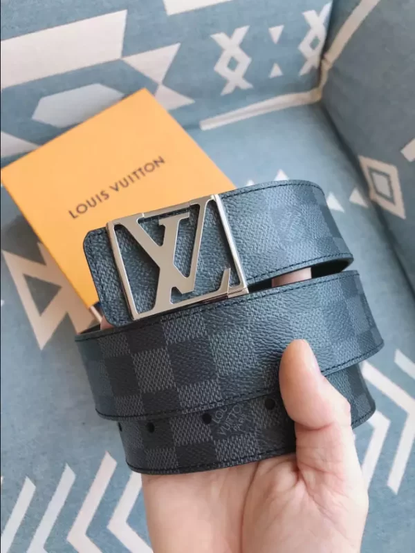 Louis Vuitton Belt - LB19