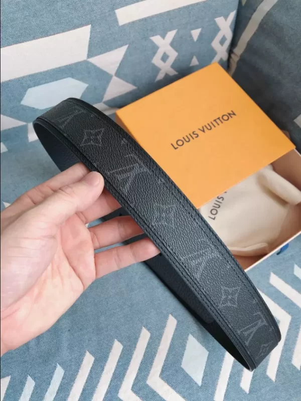 Louis Vuitton Belt - LB30