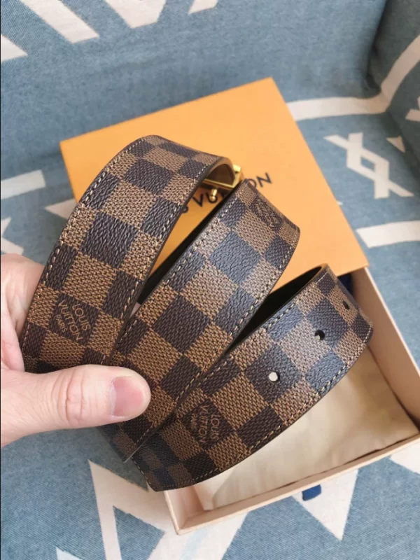 Louis Vuitton Belt - LB21