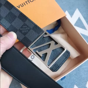 Louis Vuitton Belt - LB19