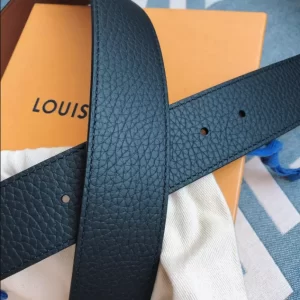 Louis Vuitton Belt - LB32