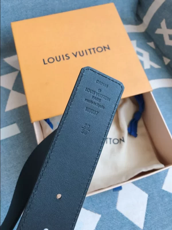 Louis Vuitton Belt - LB39