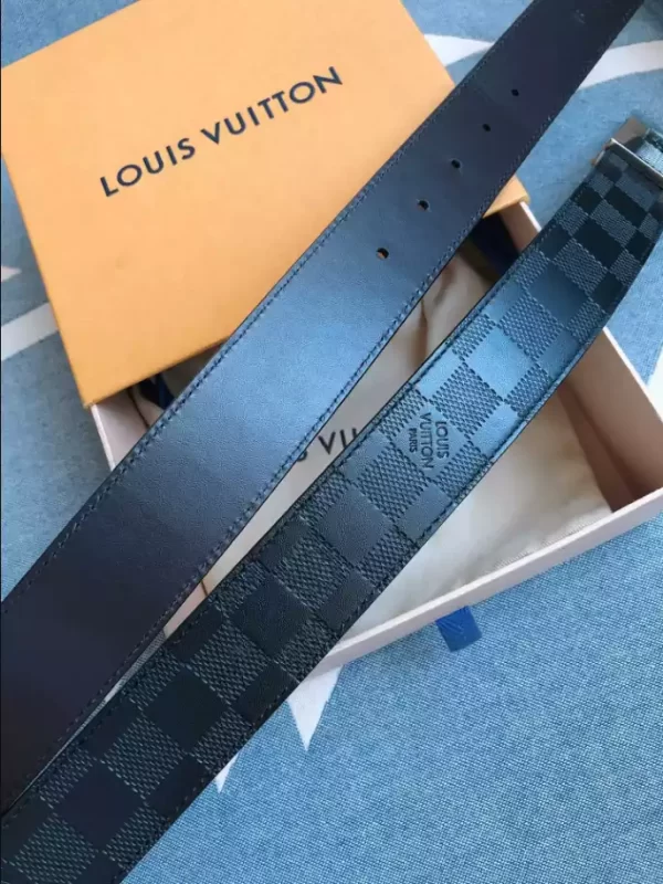 Louis Vuitton Belt - LB22