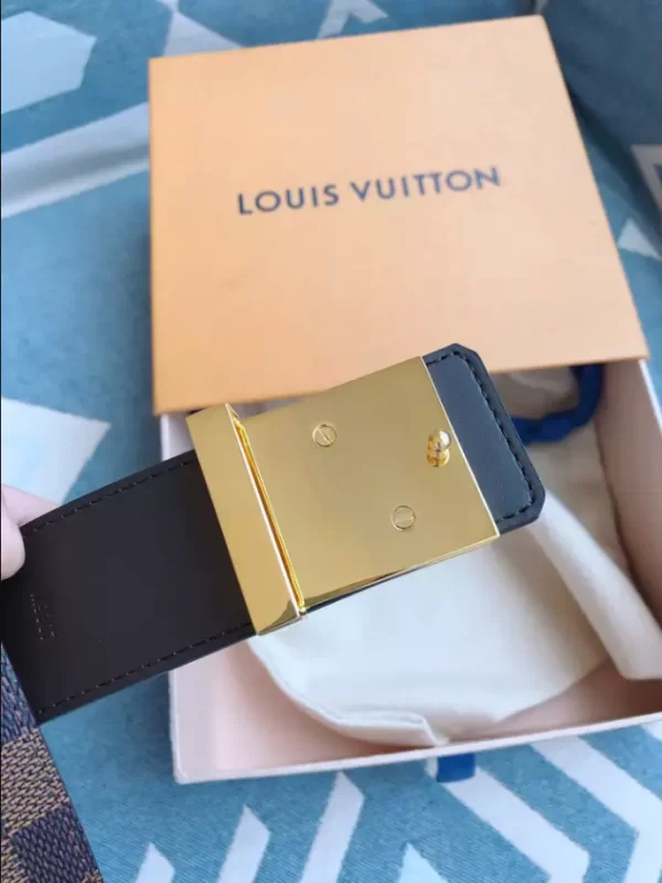 Louis Vuitton Belt - LB20