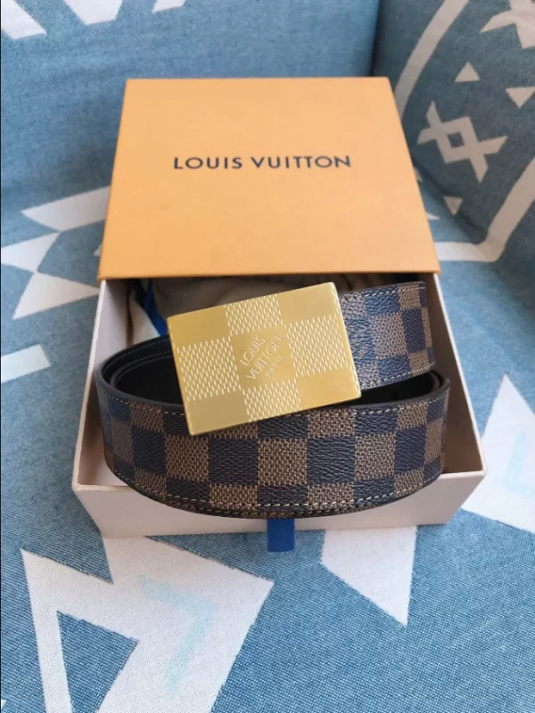 Louis Vuitton Belt - LB21