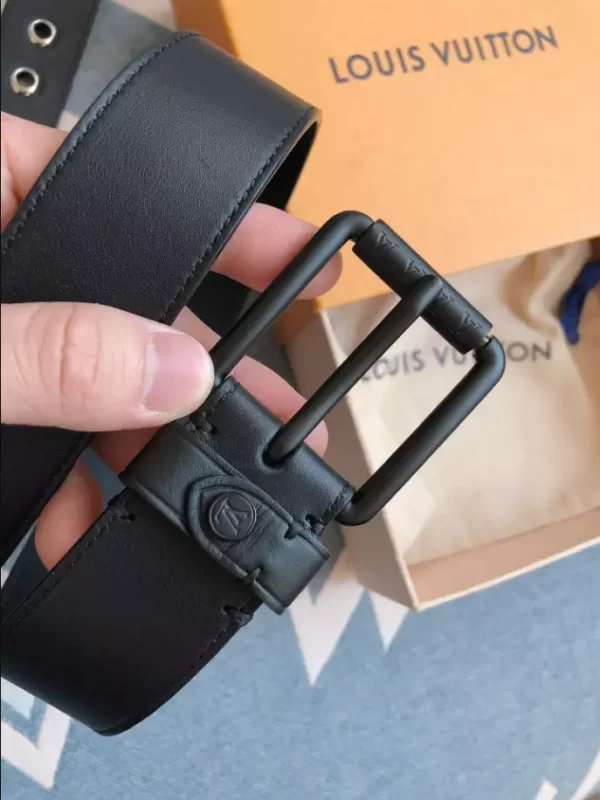 Louis Vuitton Belt - LB44