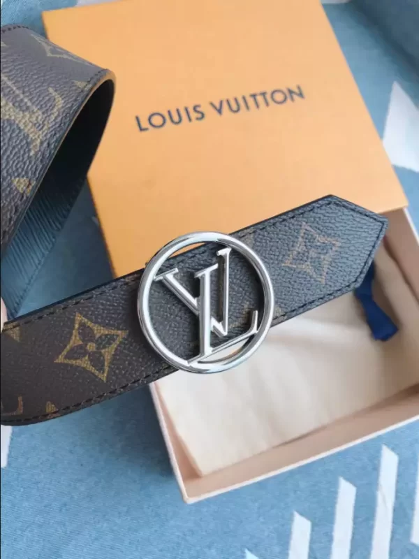 Louis Vuitton Belt - LB23