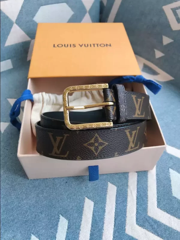 Louis Vuitton Belt - LB25