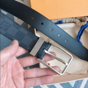 Louis Vuitton Belt - LB29