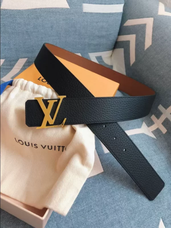 Louis Vuitton Belt - LB32