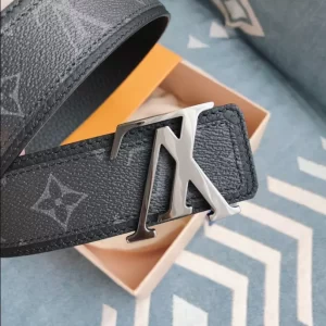 Louis Vuitton Belt - LB30