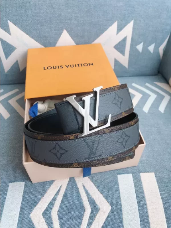 Louis Vuitton Belt - LB52