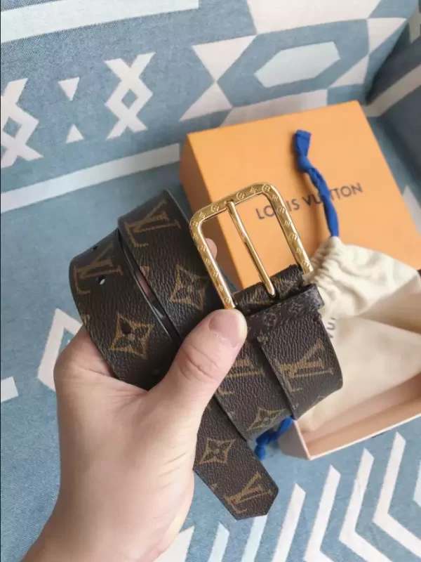 Louis Vuitton Belt - LB25