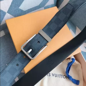 Louis Vuitton Belt - LB29