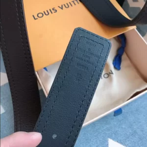 Louis Vuitton Belt - LB37