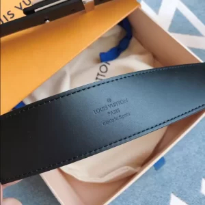 Louis Vuitton Belt - LB19