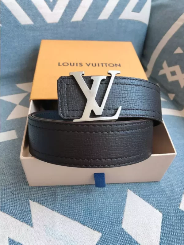 Louis Vuitton Belt - LB37