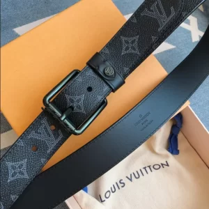 Louis Vuitton Belt - LB26