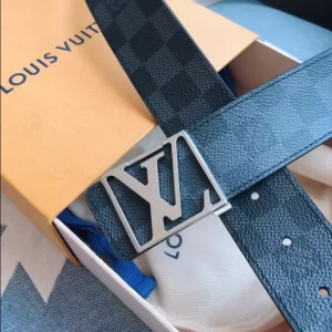 Louis Vuitton Belt - LB19