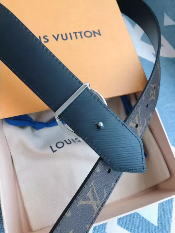 Louis Vuitton Belt - LB23