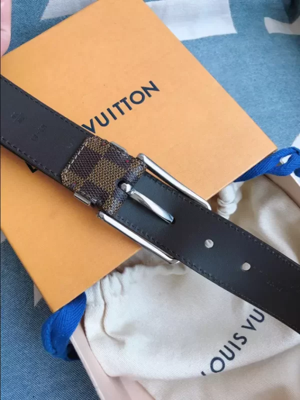 Louis Vuitton Belt - LB28