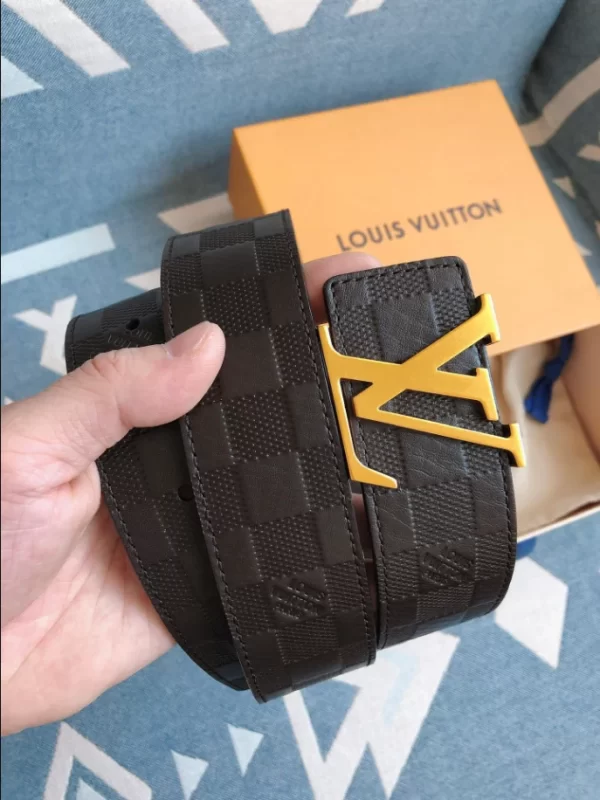 Louis Vuitton Belt - LB35