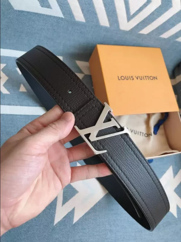 Louis Vuitton Belt - LB37