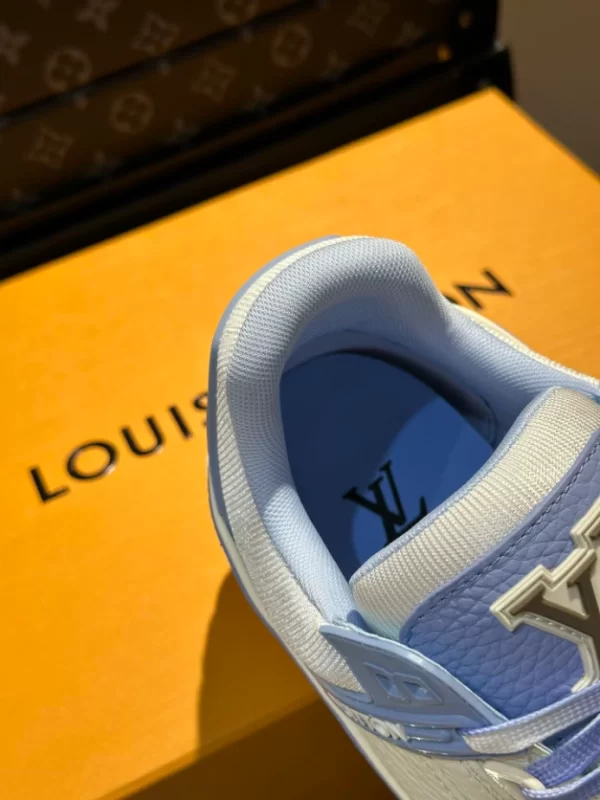 Louis Vuitton Trainer Sneaker In Blue - LS205