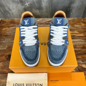 Louis Vuitton Trainer Sneaker - LS196