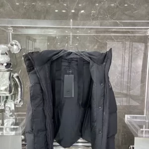 Canada Goose Jackets - CK32