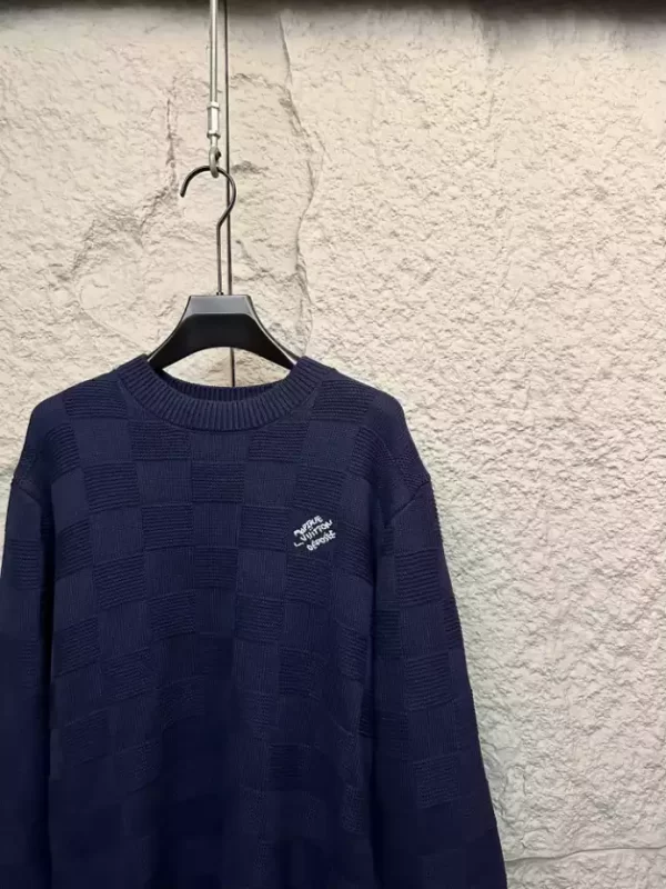 LV Damier Pullover With Pearl Signature - HL36