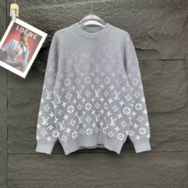 Louis Vuitton Lvse Monogram Degrade Crewneck - HL53