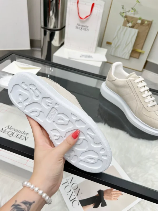 Alexander McQueen Oversized Retro Sneaker - AS38