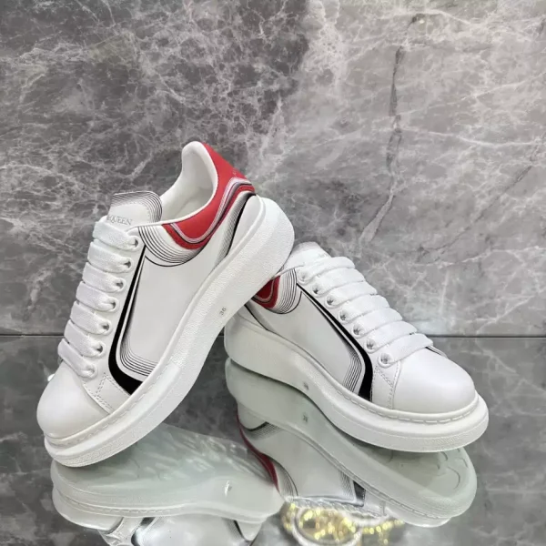 Alexander McQueen Oversized Sneaker - AS18