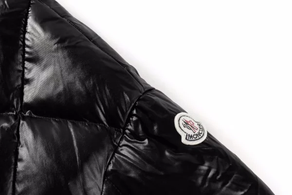 Moncler Jacket - MK58