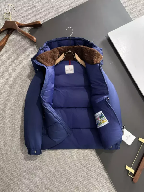 Moncler Jacket - MK35