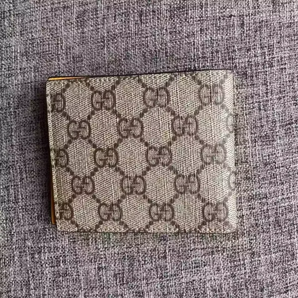 Gucci Neo Vintage GG Supreme Wallet - GW12