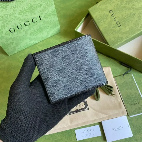 Gucci Wallet With Interlocking G - GW10