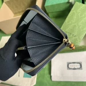 Gucci Zip Around Wallet With Bamboo - GW17