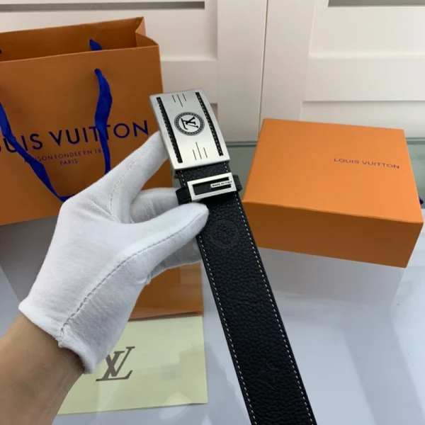 Louis Vuitton Belt - LB76