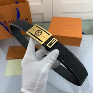 Louis Vuitton Belt - LB77