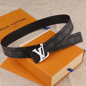 Louis Vuitton Belt - LB82