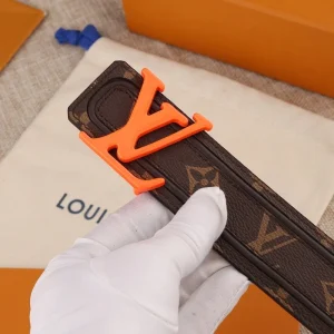 Louis Vuitton Belt - LB83